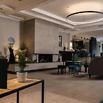 Logis & Restaurant - Les Tuileries 3*