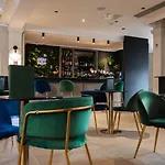 Logis & Restaurant - Les Tuileries 3*