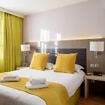 Hotel Logis & Restaurant - Les Tuileries