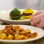 Hotel Logis & Restaurant - Les Tuileries 3*