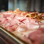 Hotel Logis & Restaurant - Les Tuileries 3*