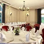 Logis & Restaurant - Les Tuileries Hotel