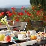 Logis & Restaurant - Les Tuileries Hotel Féy