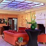 Hotel Logis & Restaurant - Les Tuileries 3*