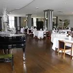 Logis & Restaurant - Les Tuileries 3*