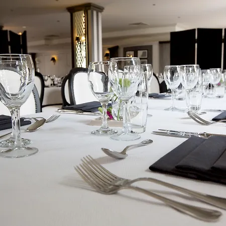 Logis & Restaurant - Les Tuileries Féy