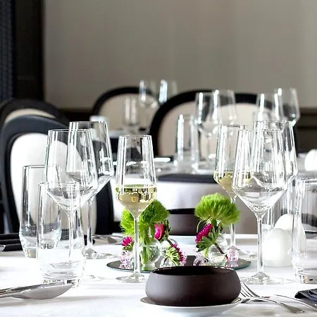 فندق Logis & Restaurant - Les Tuileries Féy