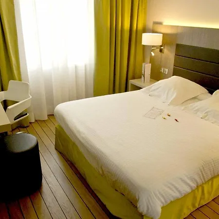 Logis & Restaurant - Les Tuileries فندق 3*
