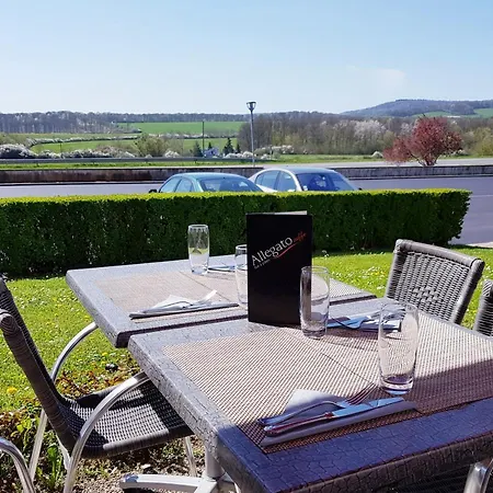 Logis & Restaurant - Les Tuileries Hotel Féy