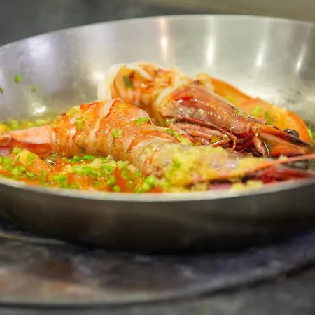 Logis & Restaurant - Les Tuileries فندق Féy