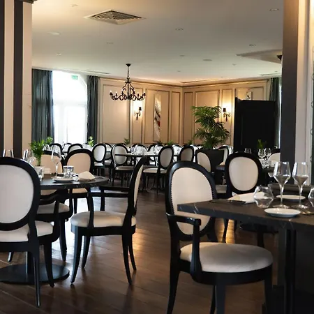 Logis & Restaurant - Les Tuileries
