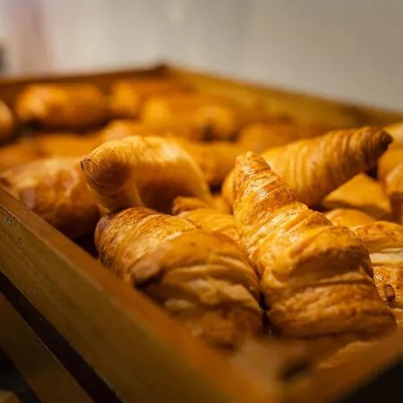 فندق Logis & Restaurant - Les Tuileries Féy