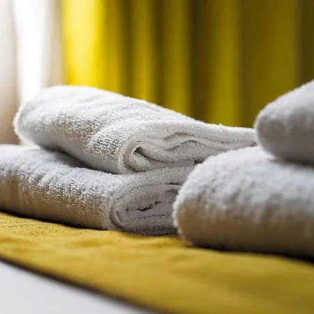 Logis & Restaurant - Les Tuileries Hotel Féy