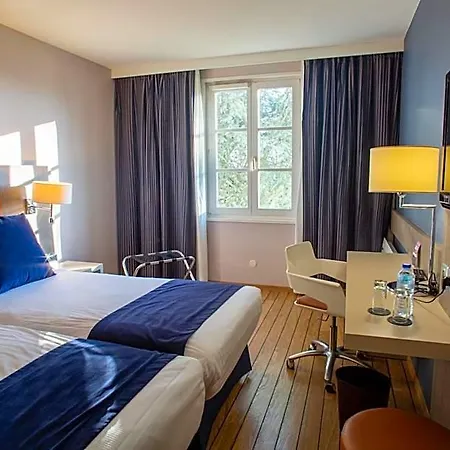 Hotel Logis Les Tuileries 3*