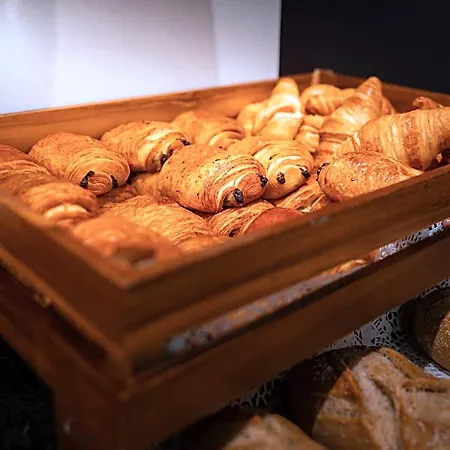 Logis & Restaurant - Les Tuileries 3* Féy