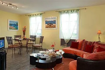 Logis Les Tuileries Hotel Féy