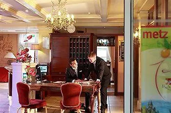 Logis Les Tuileries Hotel