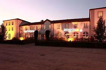 Logis Les Tuileries 3* Fey