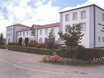Logis & Restaurant - Les Tuileries فندق 3*