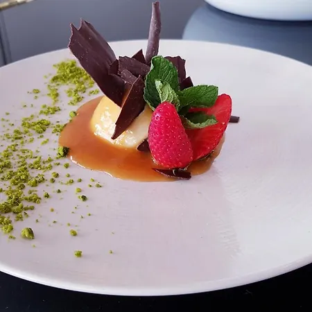 Logis & Restaurant - Les Tuileries 3* Féy