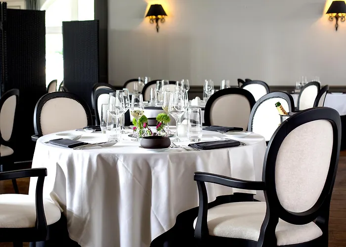 Logis & Restaurant - Les Tuileries Отель 3*