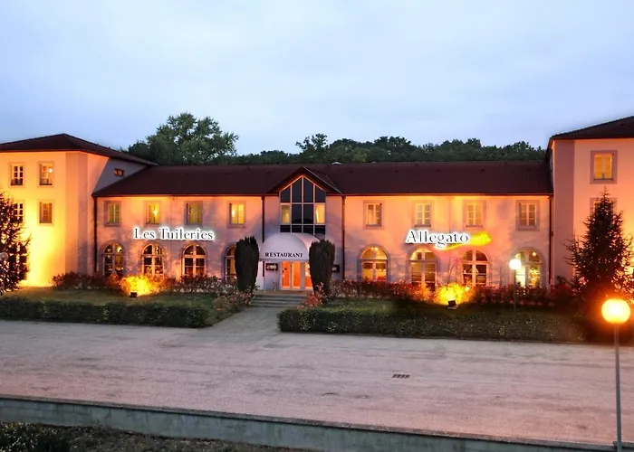 Logis & Restaurant - Les Tuileries 3* Fey