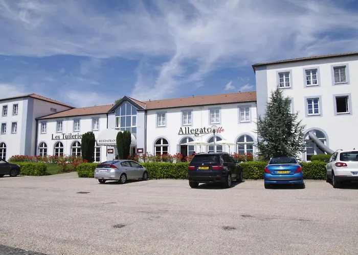 Logis & Restaurant - Les Tuileries