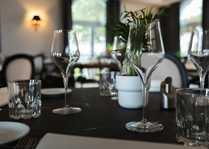 Logis & Restaurant - Les Tuileries