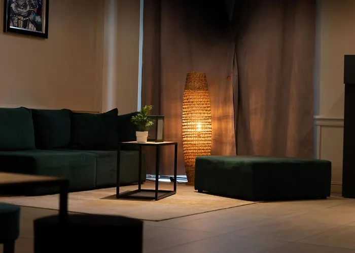 Hotel Logis & Restaurant - Les Tuileries