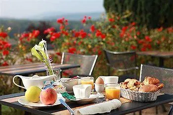 Logis & Restaurant - Les Tuileries Отель Fey