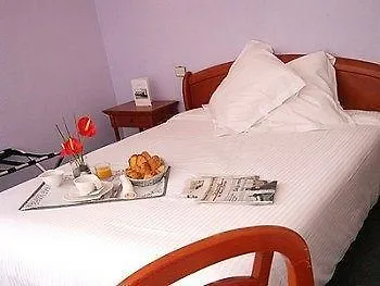 Hotel Logis & Restaurant - Les Tuileries