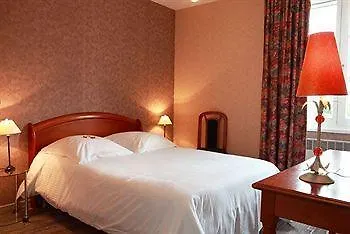 Отель Logis & Restaurant - Les Tuileries