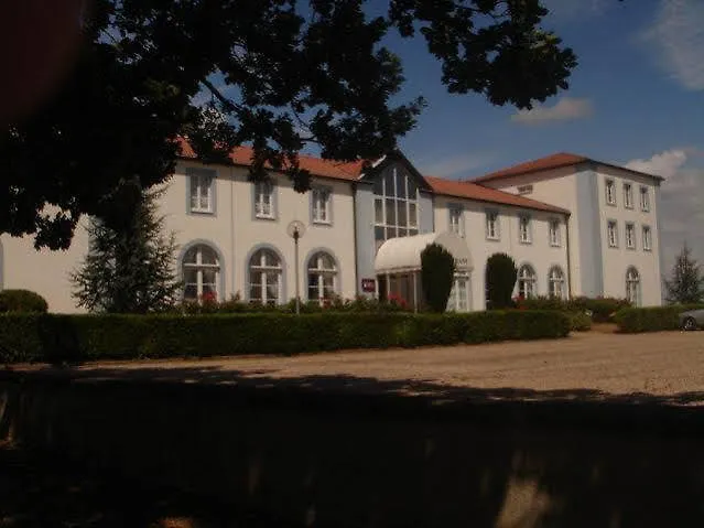 Logis & Restaurant - Les Tuileries Hotel