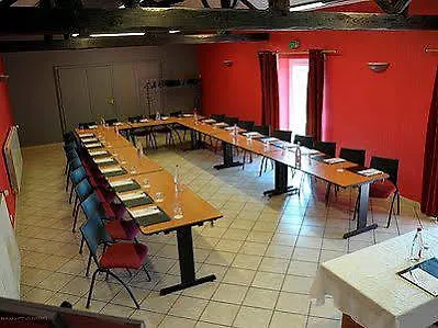 Logis & Restaurant - Les Tuileries 3*